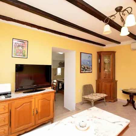 Appartamento Stari Grad Laurana