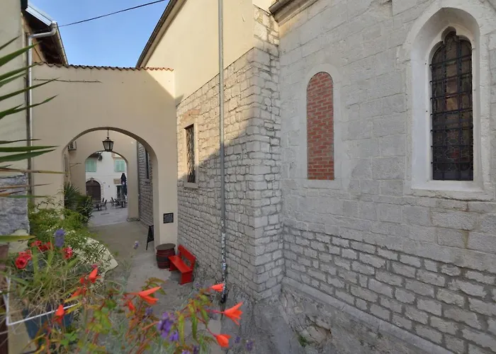 Stari Grad Διαμέρισμα *